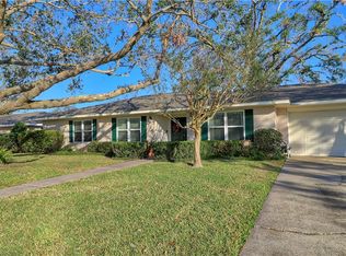 304 Orchard Dr, Lake Charles, LA 70605