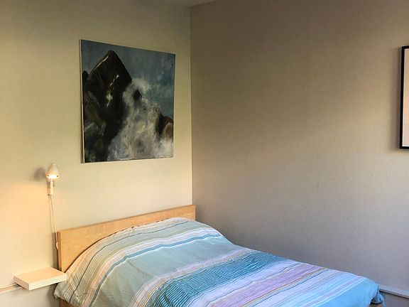 3rd image of 25A Oakwood St #25A