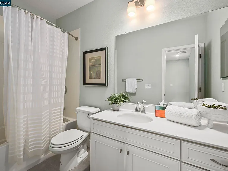 3923 Meridian St — Photo 22