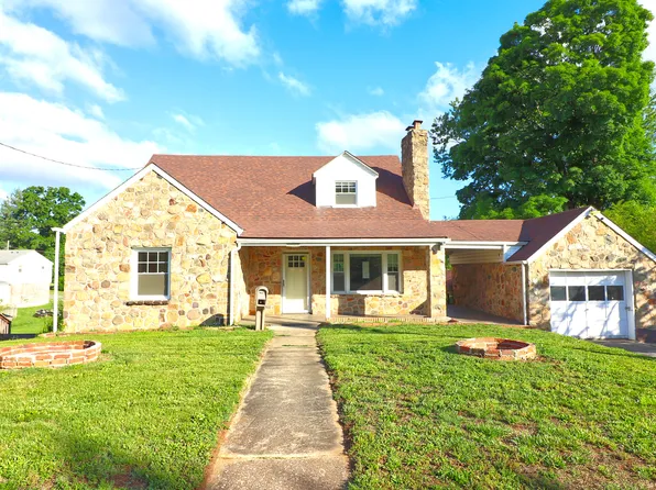 2622 Cedarhurst Ave NW, Roanoke, VA 24012