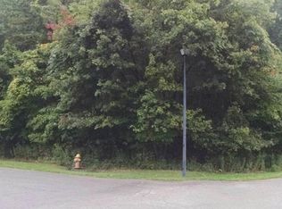 Saint Andrews Dr, Youngstown, OH 44505