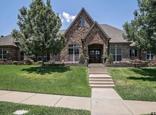 2115 Dueling Oaks Dr, Tyler, TX 75703