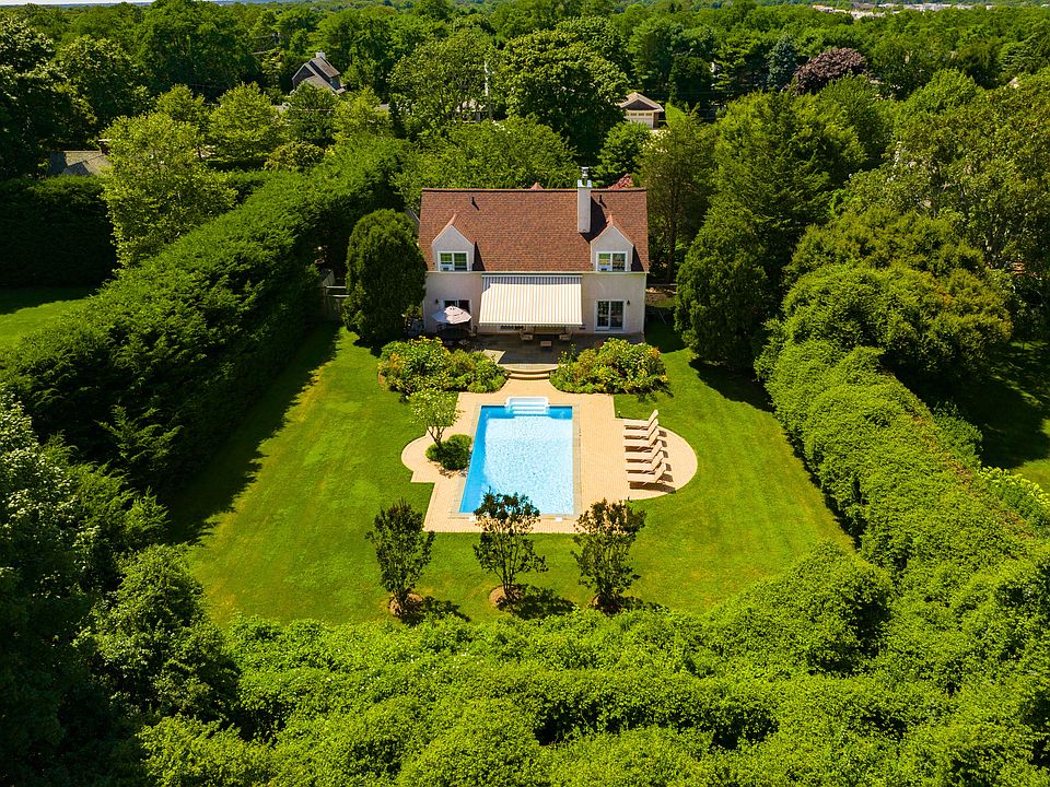 60 Corrigan St, Southampton, NY 11968 Zillow