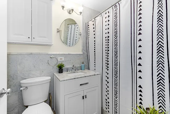 Sold by Compass | media 17