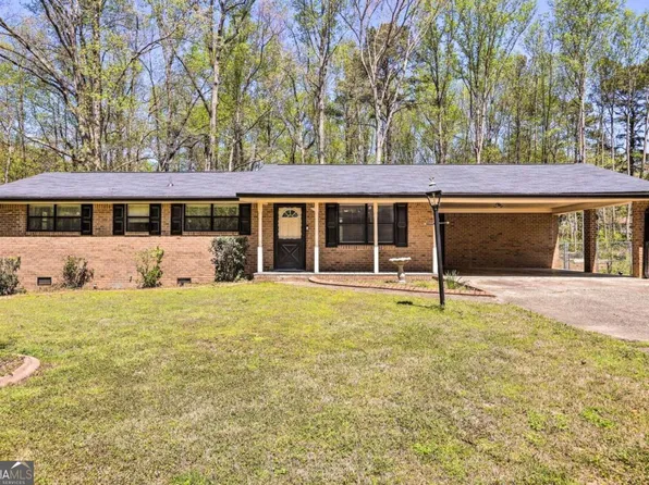 6207 Moss Dr, Douglasville, GA 30135