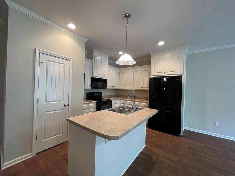 300 Melrose Ln, Dothan, AL 36303 Zillow