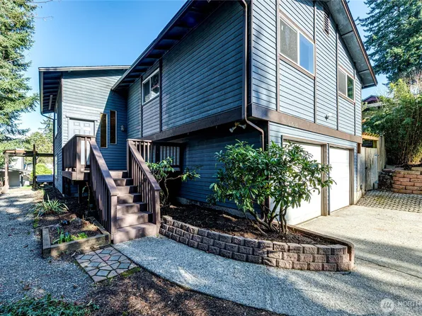 11630 NE 74th Street, Kirkland, WA 98033