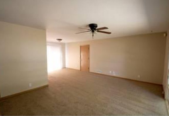 3rd image of 11209 E 49th St