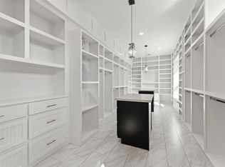 1902 W 25th St, Houston, TX 77008