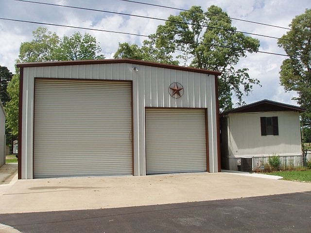 1st image of 118 Euel St