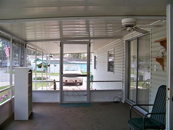 5th image of 13 Ivanhoe Ct