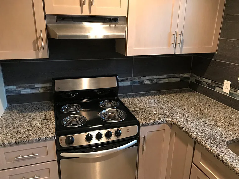 1500 Campbell Ave #4 — Photo 5
