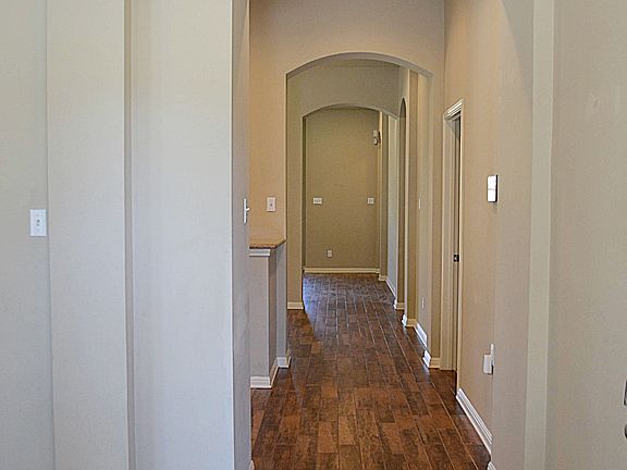 3rd image of 3509 Castleton Dr