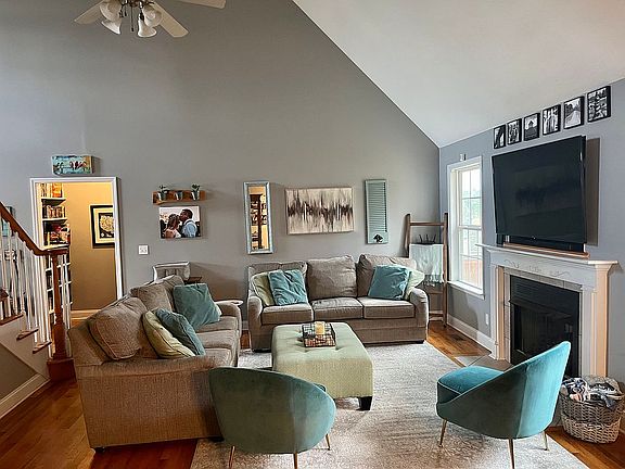 4th image of 9793 Berry Meadow Way