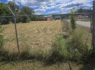 9999 Mill St, Campton, KY 41301