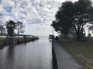 771 Alaqua Dr #1, Freeport, FL 32439