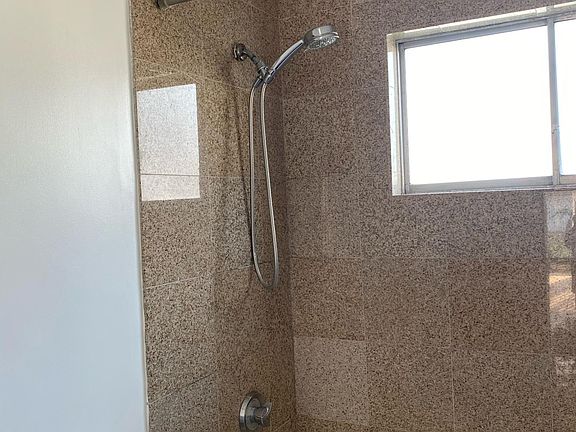 3rd image of 5261 Whitsett Ave #10