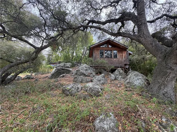 1933 Noel Way, Cambria, CA 93428