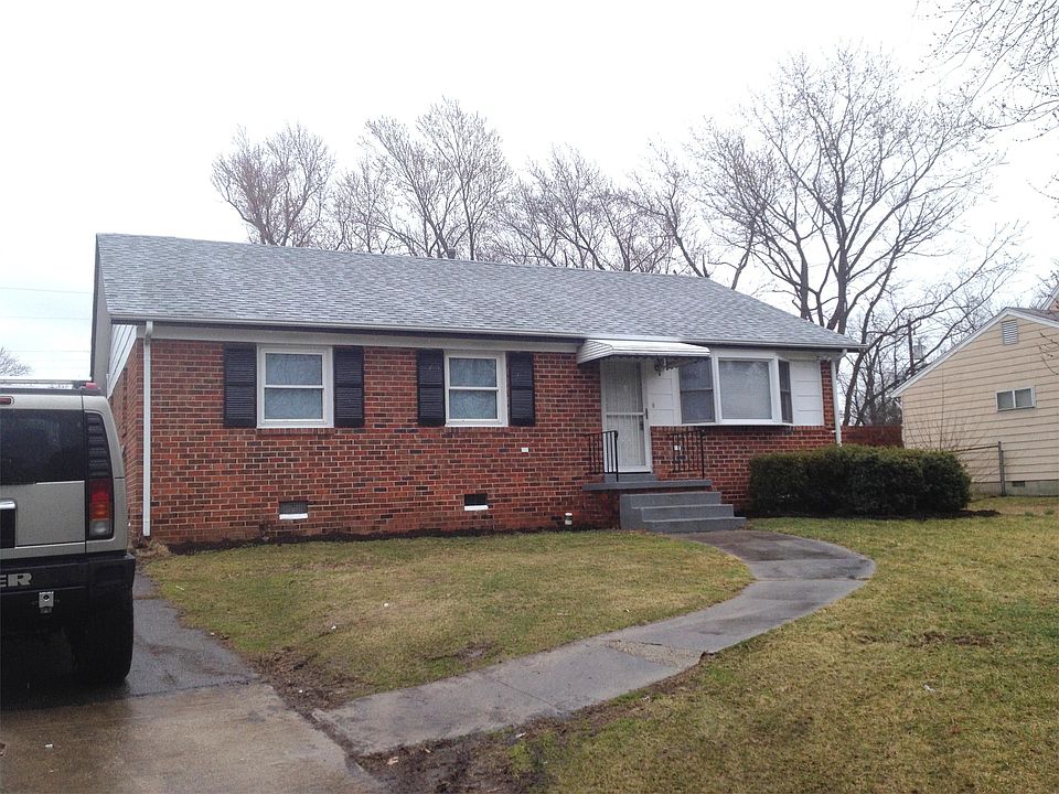 1st image of 203 Gawain Dr