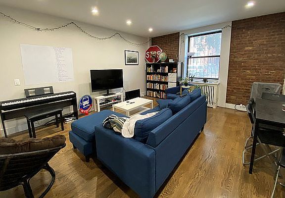 2nd image of 699 Ocean Ave #140