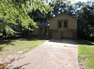 6005 Matthew Ln, Douglasville, GA 30135