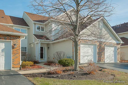 2010 Fulham Dr Photo 1