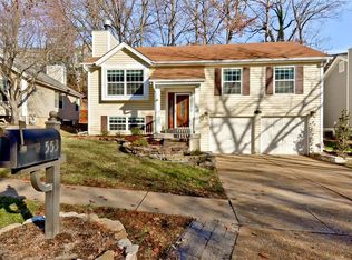 553 Woodlyn Xing, Ballwin, MO 63021