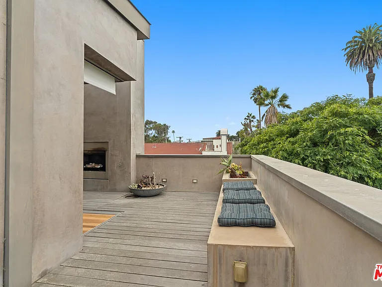 524 Rialto Ave — Photo 31