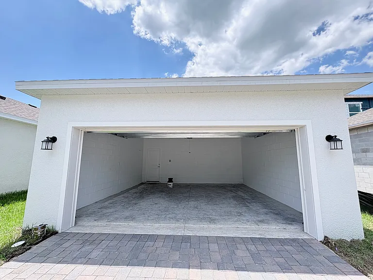 790 Rivington Ave — Photo 25