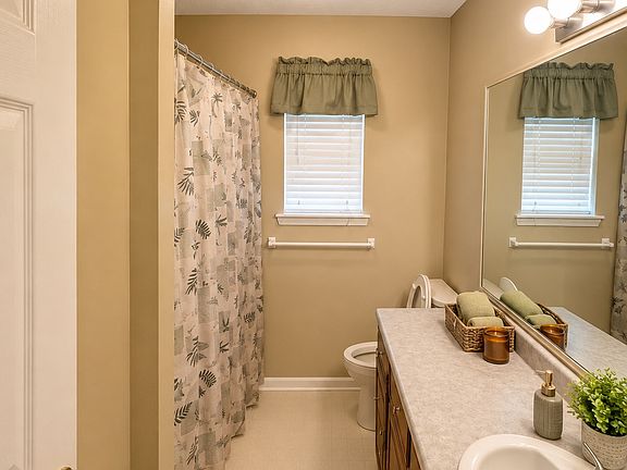 3rd image of 624 Timber Ridge Dr