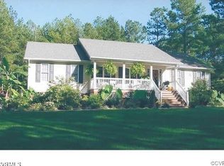 9131 Buttonwood Ln, Amelia Court House, VA 23002