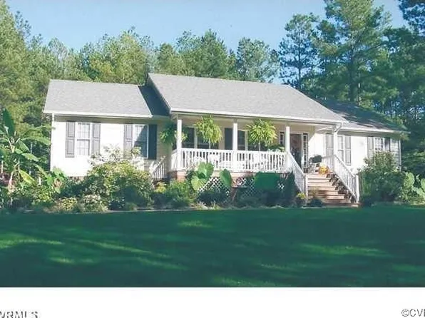 9131 Buttonwood Ln, Amelia Court House, VA 23002