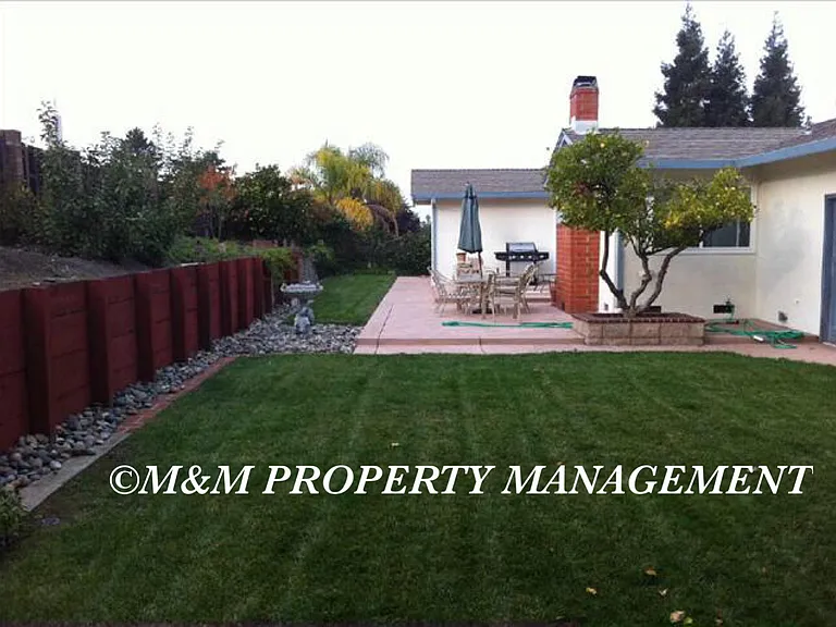 1014 Palisade Ct — Photo 7