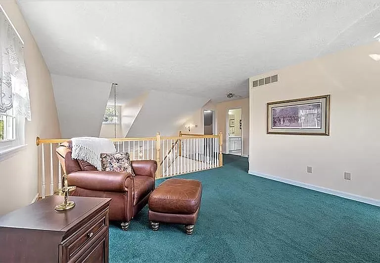 103 Paddock Ln — Photo 17