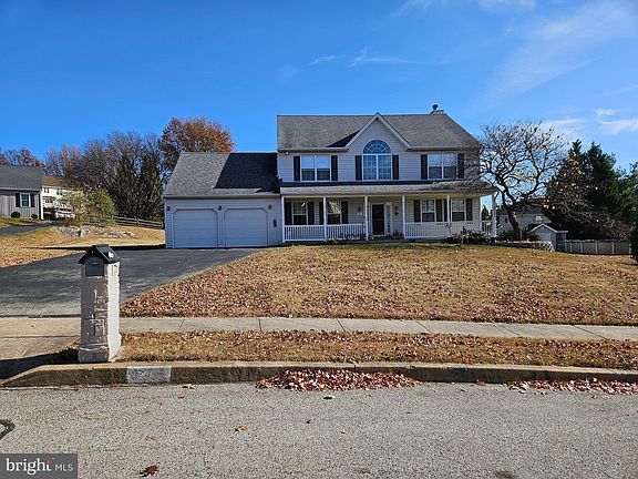 4th image of 71 Greenbriar Dr