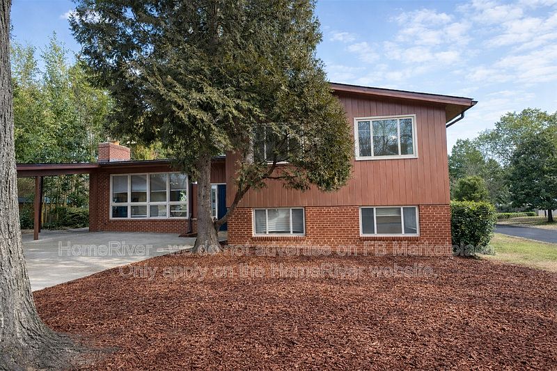 2nd image of 8839 Camfield Dr