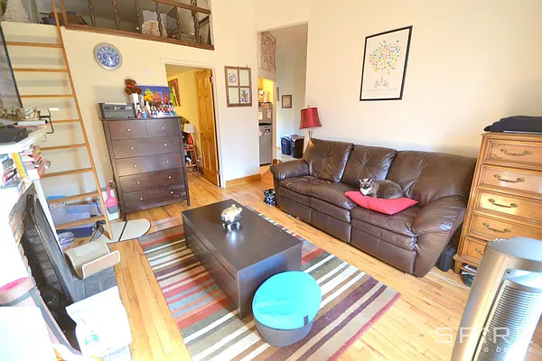 Rented by Spire Group | media 25