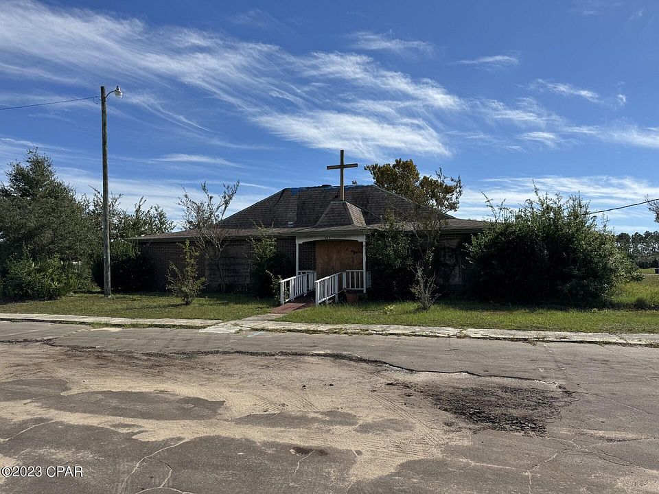 1st image of 711 Venetian Way