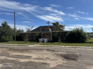 711 Venetian Way, Panama City, FL 32405