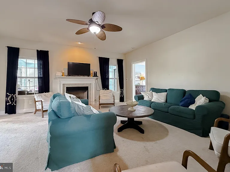23687 Coventry Dr — Photo 19