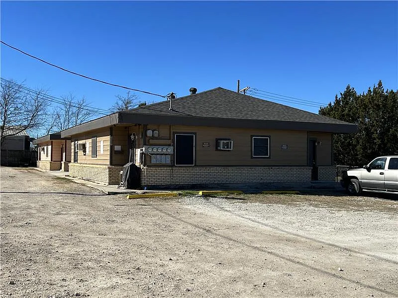 302 W Valley Rd #3