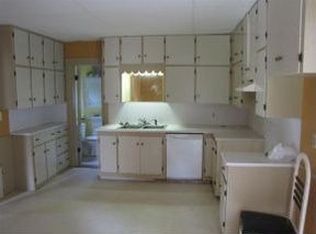 26 Turnpike St, Pembroke, NH 03275