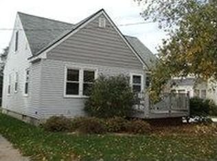 2937 Edgewood Ave NE, Grand Rapids, MI 49505