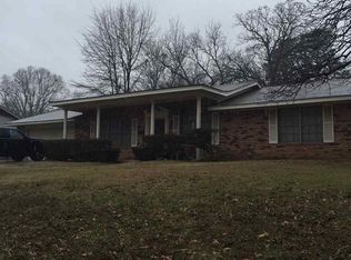 107 Melrose Dr, Texarkana, TX 75501