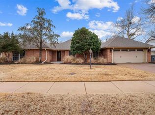 7506 NW Wycliffe Ln, Lawton, OK 73505