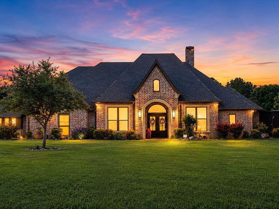 1st image of 5200 Lago Vista Dr