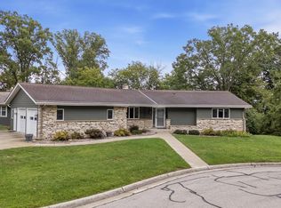 170 Crestwood DRIVE, Sheboygan Falls, WI 53085