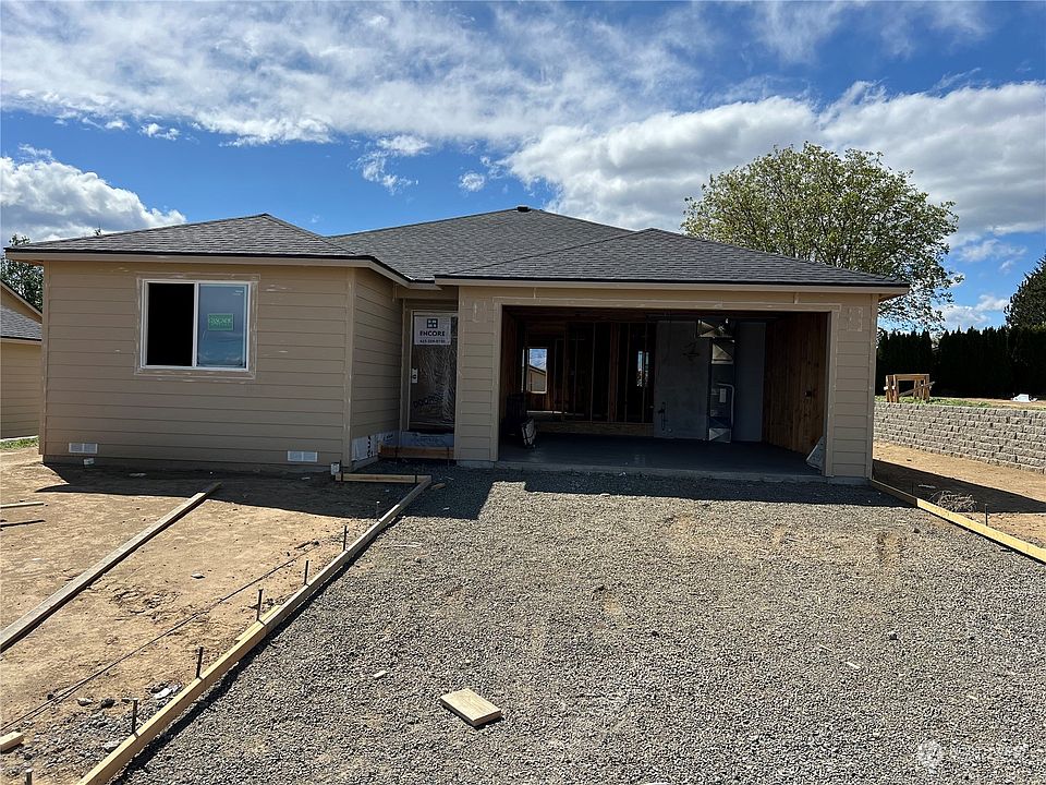1st image of 1935 N Mineral Place