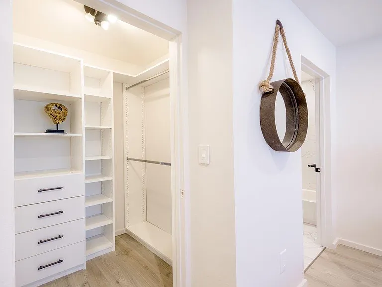 6050 Cadillac Ave #207 — Photo 6