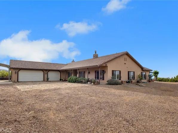 8334 Skyline Rd, Pinon Hills, CA 92372